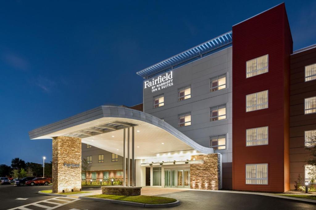 Fairfield by Marriott Inn & Suites Bonita Springs photo 1