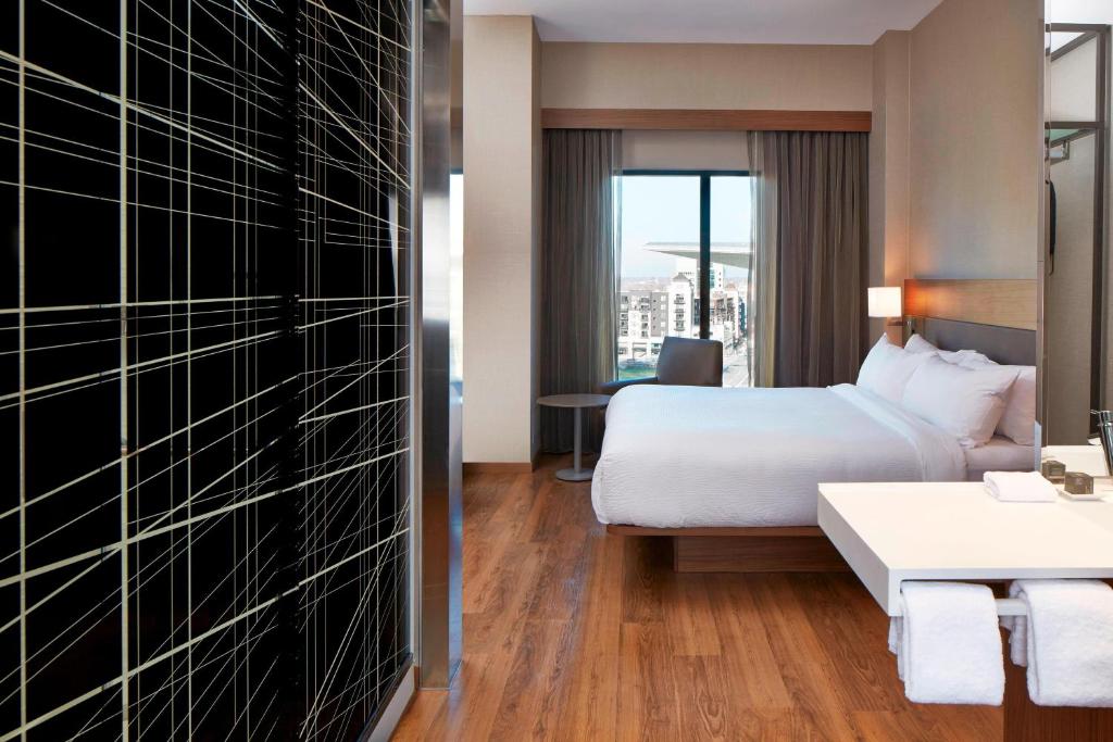 AC Hotel by Marriott Minneapolis Downtown photo 4
