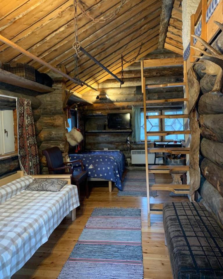 Log Cabin - Lord of Sormuset photo 1