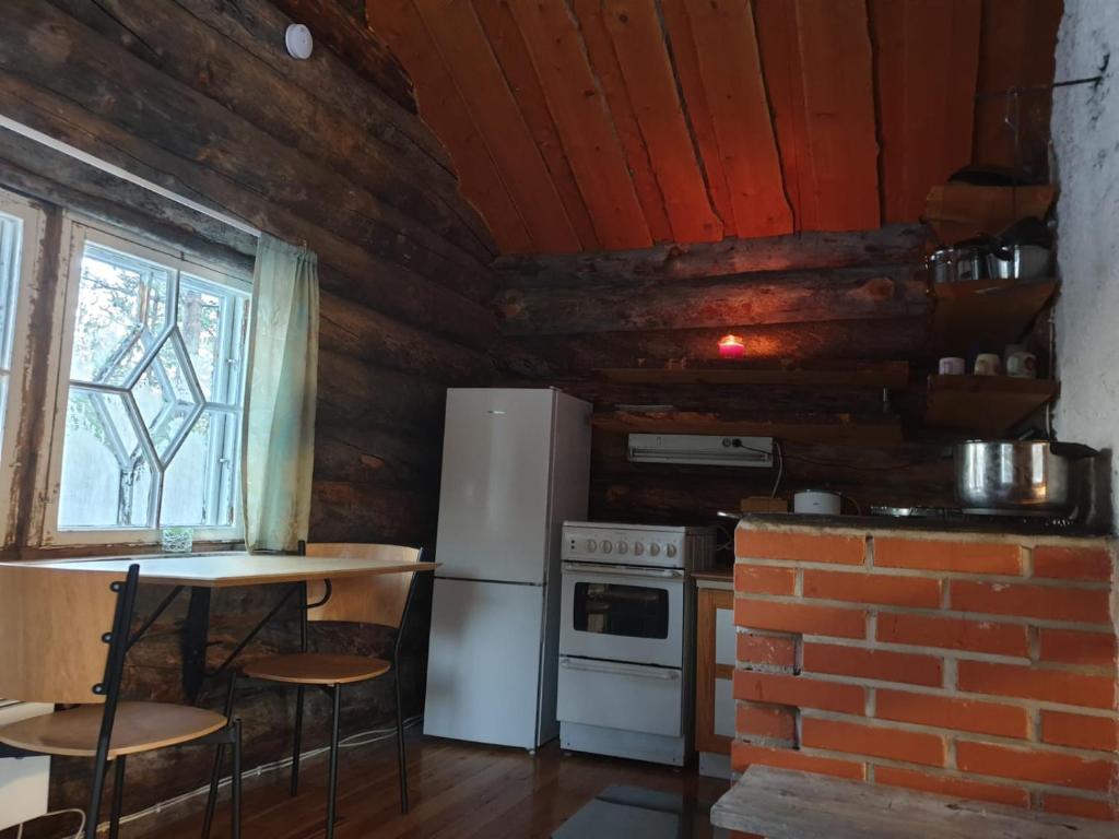 Log Cabin - Lord of Sormuset photo 3
