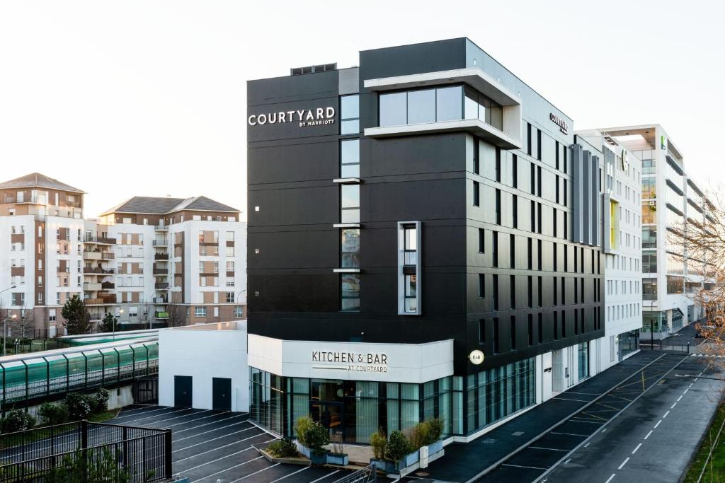 Courtyard by Marriott Paris Creteil photo 2