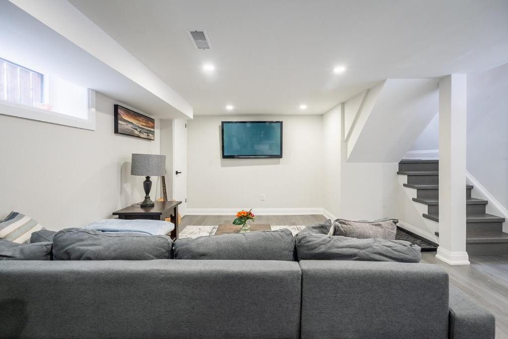 Basement Master Bedroom photo 2