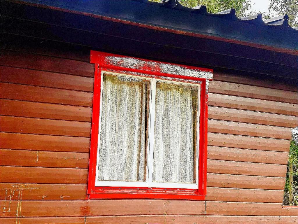 Cozy Chalet in La Roche-en-Ardenneon Belgium with Terrace photo 2