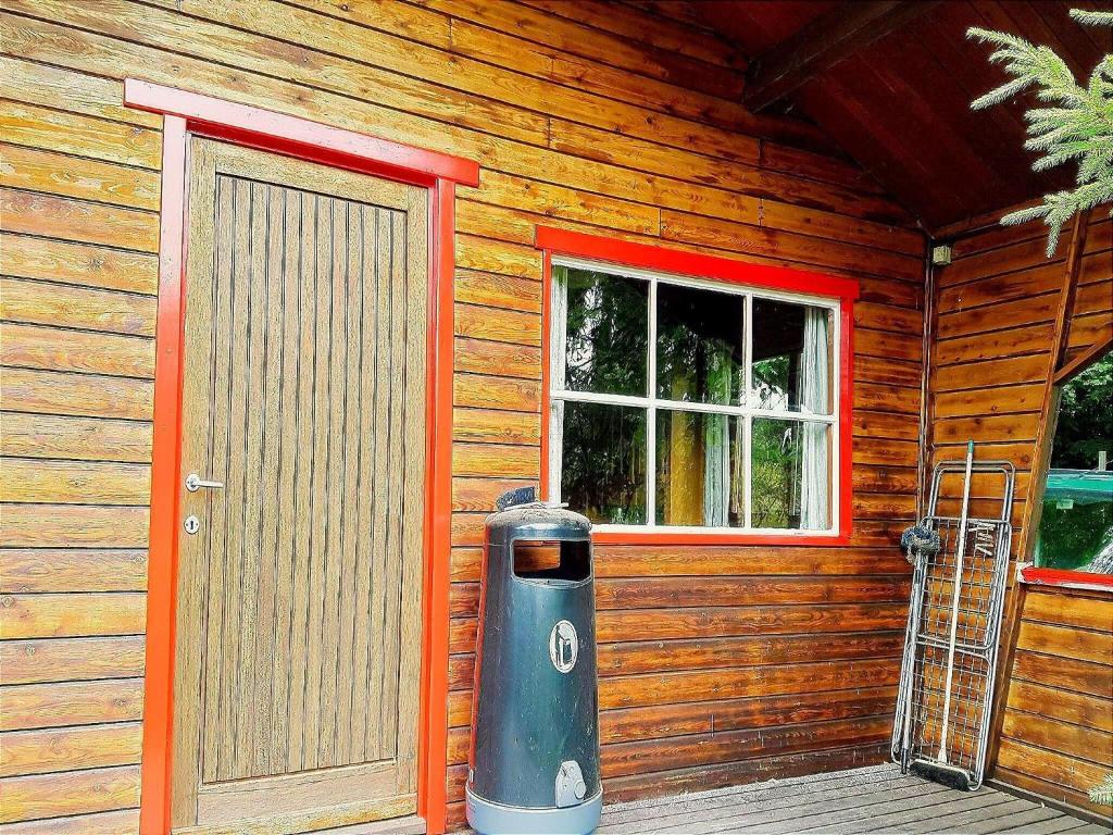 Cozy Chalet in La Roche-en-Ardenneon Belgium with Terrace photo 4