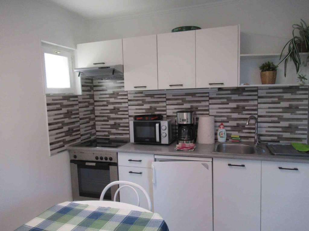 Holiday home in Csopak - Balaton 43109 photo 4