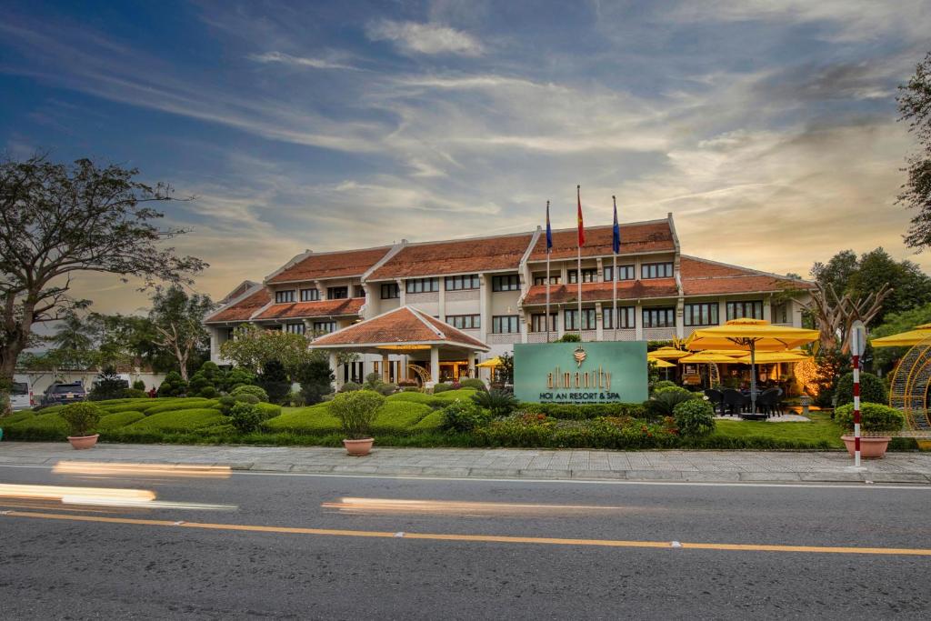 Alma Courtyard Hội An