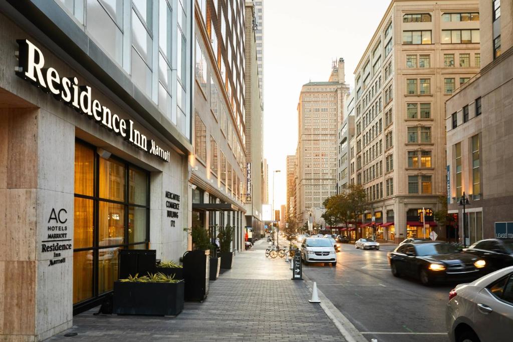 Residence Inn by Marriott Dallas Downtown photo 3