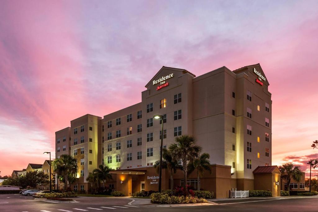 Residence Inn by Marriott Orlando Airport image
