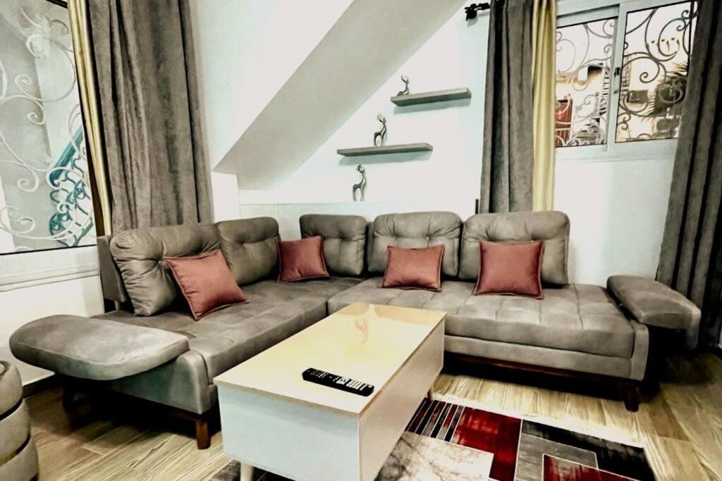 Luxury Getaway /Brand New 2BR /Wi-Fi /Full Kitchen photo 1