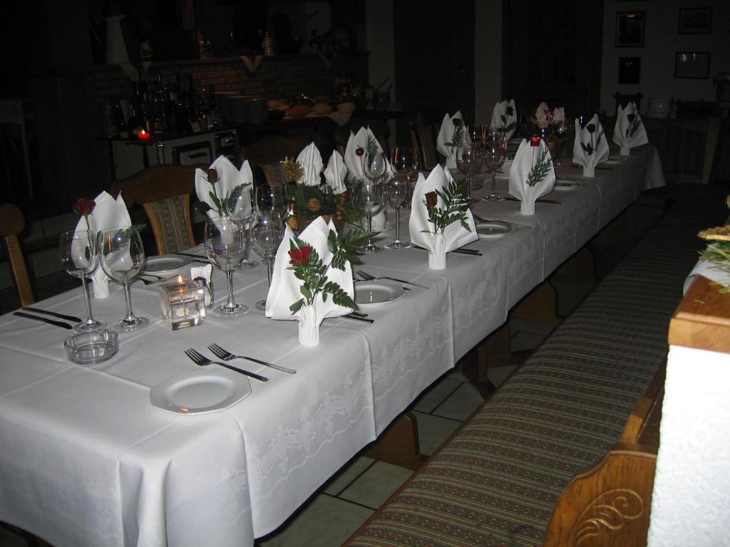 Hotel-Restaurant-Pfaelzer-Stuben photo 2