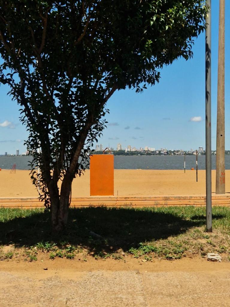 Ferienhaus in Paraguay, Encarnacion, 200 Meter vom Parana. photo 2