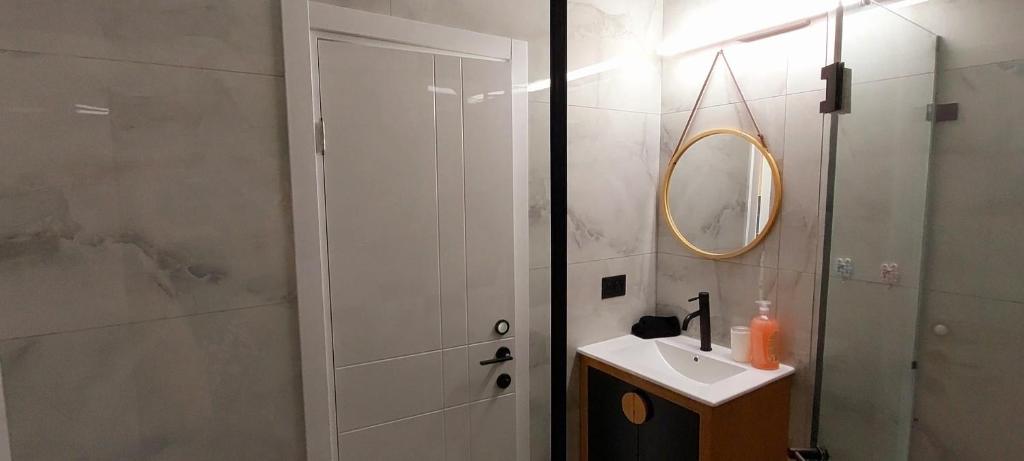 beach front tel aviv bat yam apartment -hotel 39 photo 4