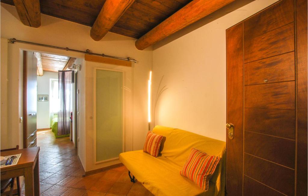 Beautiful Apartment In Fano With Wifi And 1 Bedrooms photo 4