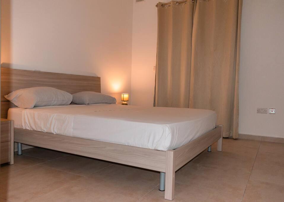 Central Modern Apartment 1 Bedroom photo 1