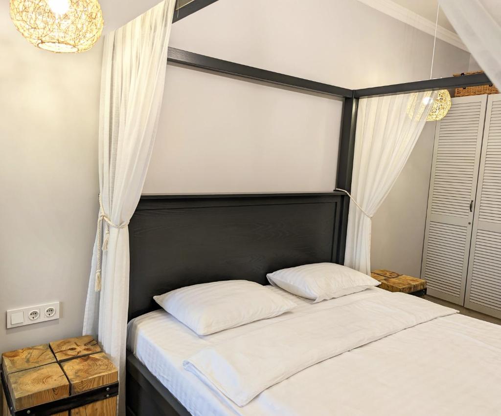 Гетьманські палати , Старе місто, 2 спальні, балкон-тераса , 85 м кв photo 4