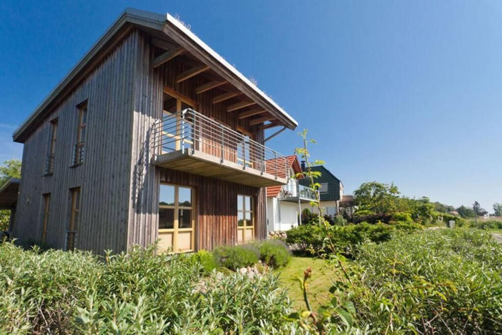 Charmantes Ferienhaus direkt am Seglerhafen photo 1
