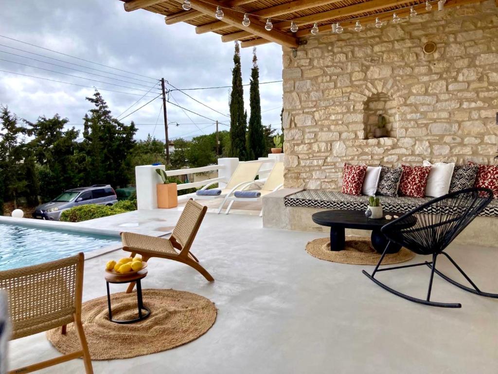 Villa Giorgianna -near Aliki beach with pool photo 1
