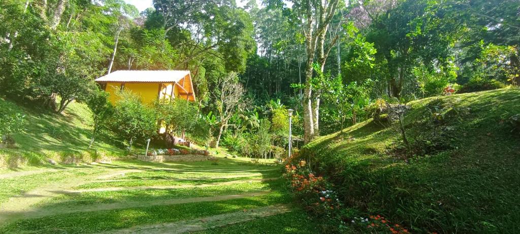 Sitio Recanto da Paz Chalés - casa e chalé para temporada photo 2