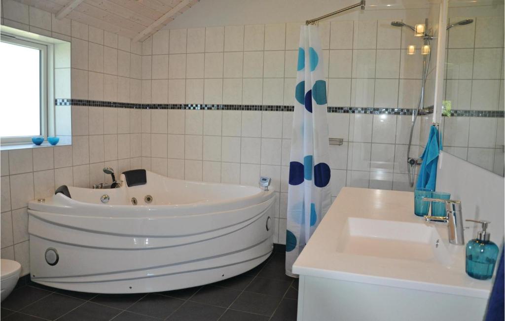 Beautiful Home In Sydals With 3 Bedrooms, Sauna And Wifi photo 2