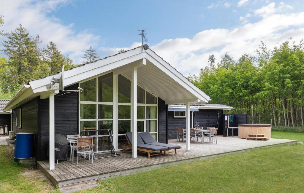 Beautiful Home In Hasle With 3 Bedrooms And Wifi