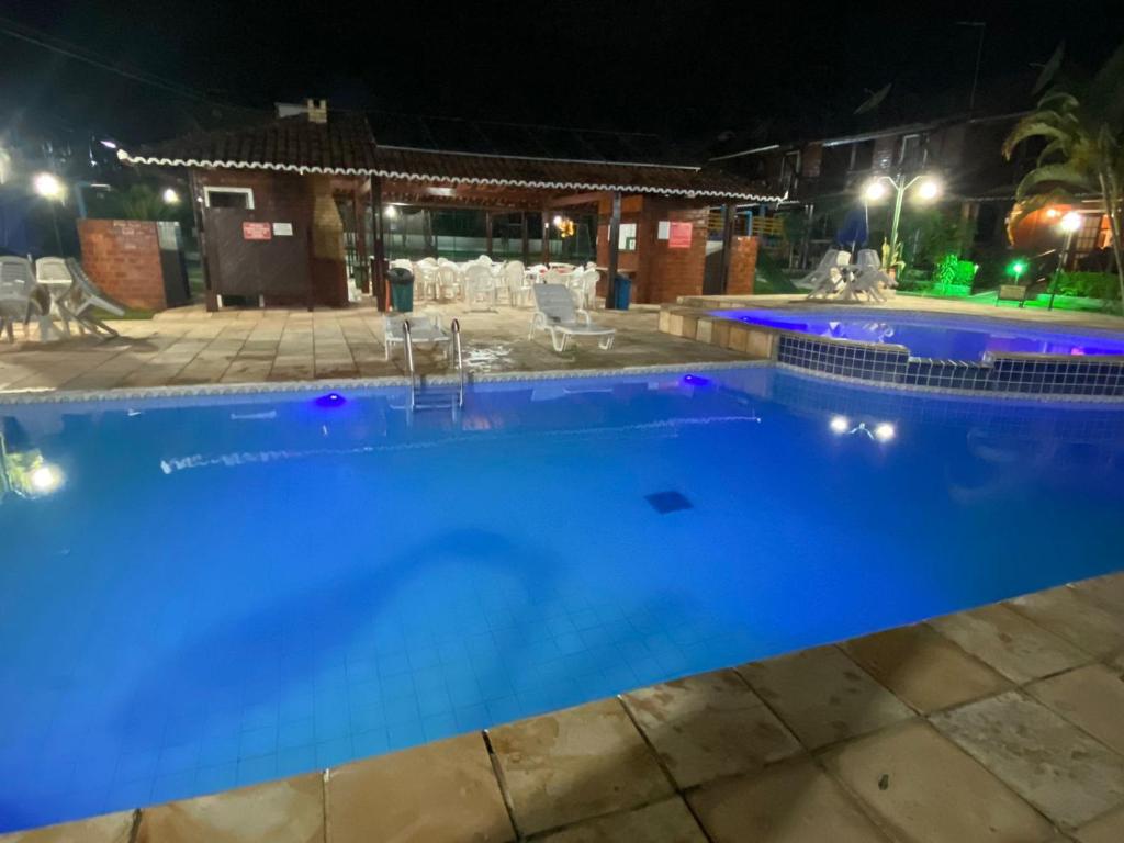 Lindo chalé completo para até 10 pessoas com piscina aquecida photo 2