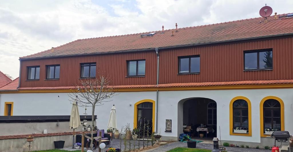 Große FeWo im Schlossensemble Seußlitz photo 1