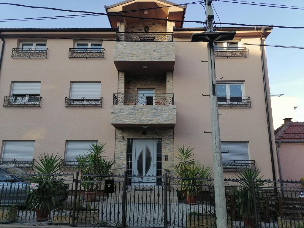 Sreckovic Apartmani 1 photo 3