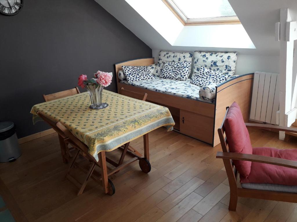Appartement vue mer avec piscine intérieure photo 1