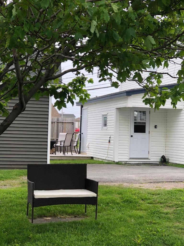 Alma’s Cape Shore Cottage! Your home away from home! photo 2