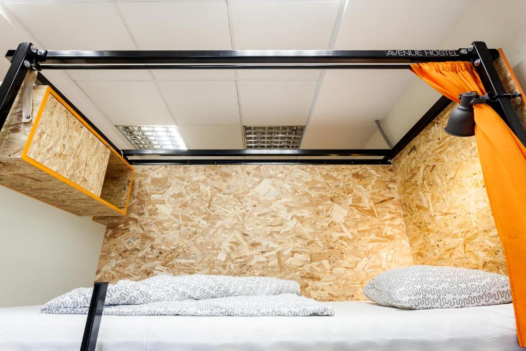 Номер (Кровать в общем 8-местном номере для мужчин и женщин), Avenue Hostel