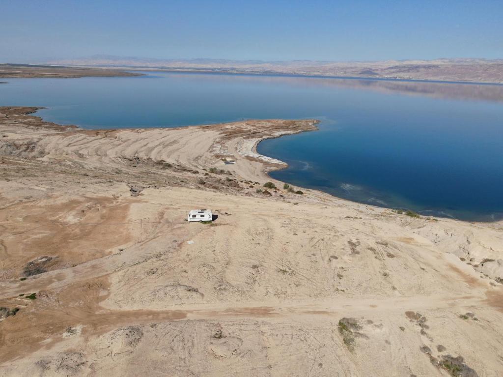 שלווה בים - צימר ים המלח, deadsea photo 1