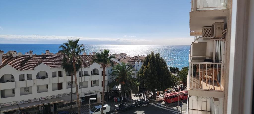 Nerja Gaviota holidays piscina y playa photo 1
