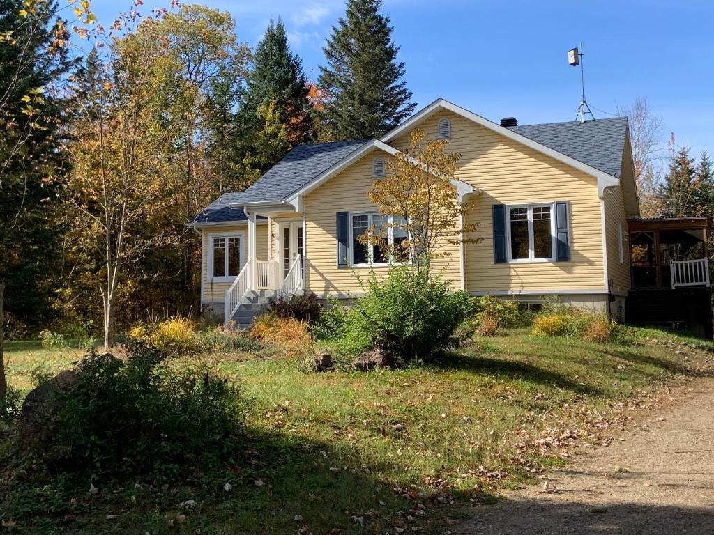 Le chalet jaune sur la Mastigouche photo 4