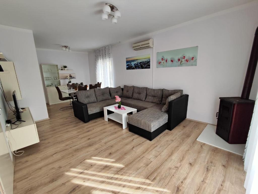 Wonderful holiday home in Zaton photo 3