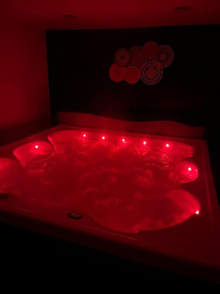 Roulotte la Bohême est son Spa en Baie de Somme photo 1