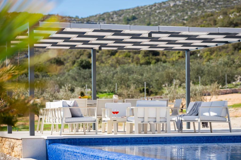 Luxury Villa Dolac by Trogir and Split, complete privacy in untouched nature with infinity massage heated pool photo 2