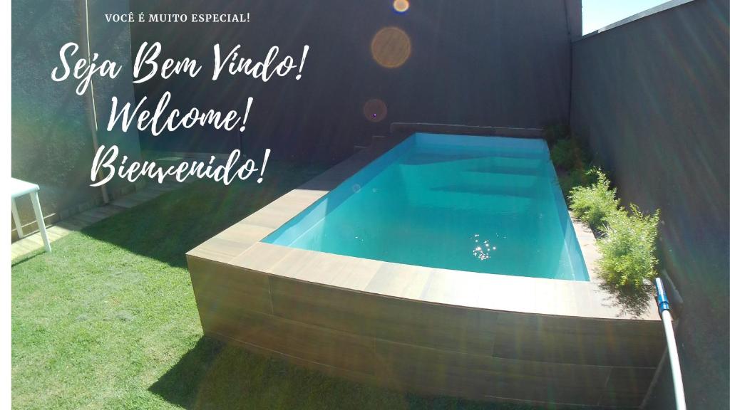 Casa aconchegante com piscina e bem localizada photo 1