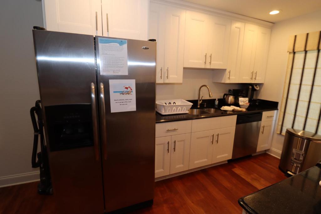 Cheerful Beach Townhouse photo 4
