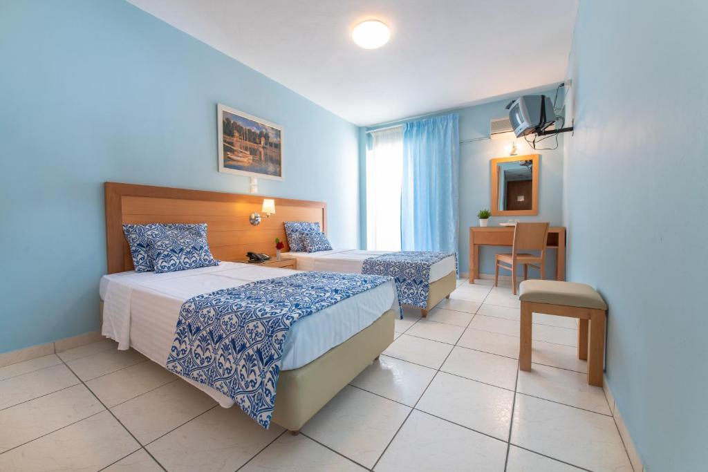 Avra Hotel photo 2