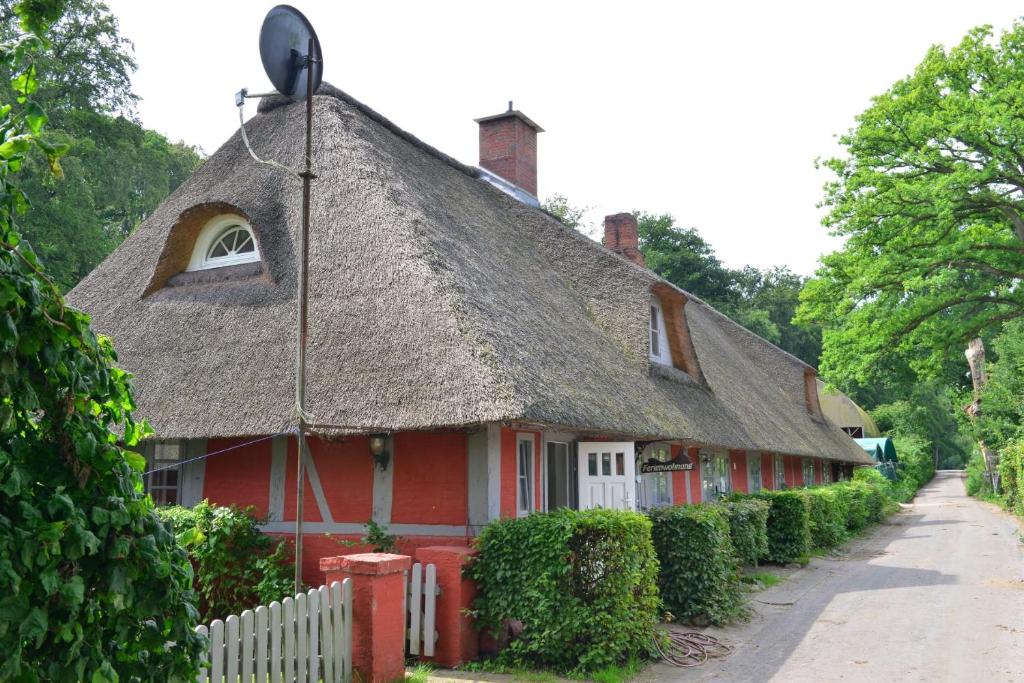 Wohnungen unter Reet photo 1