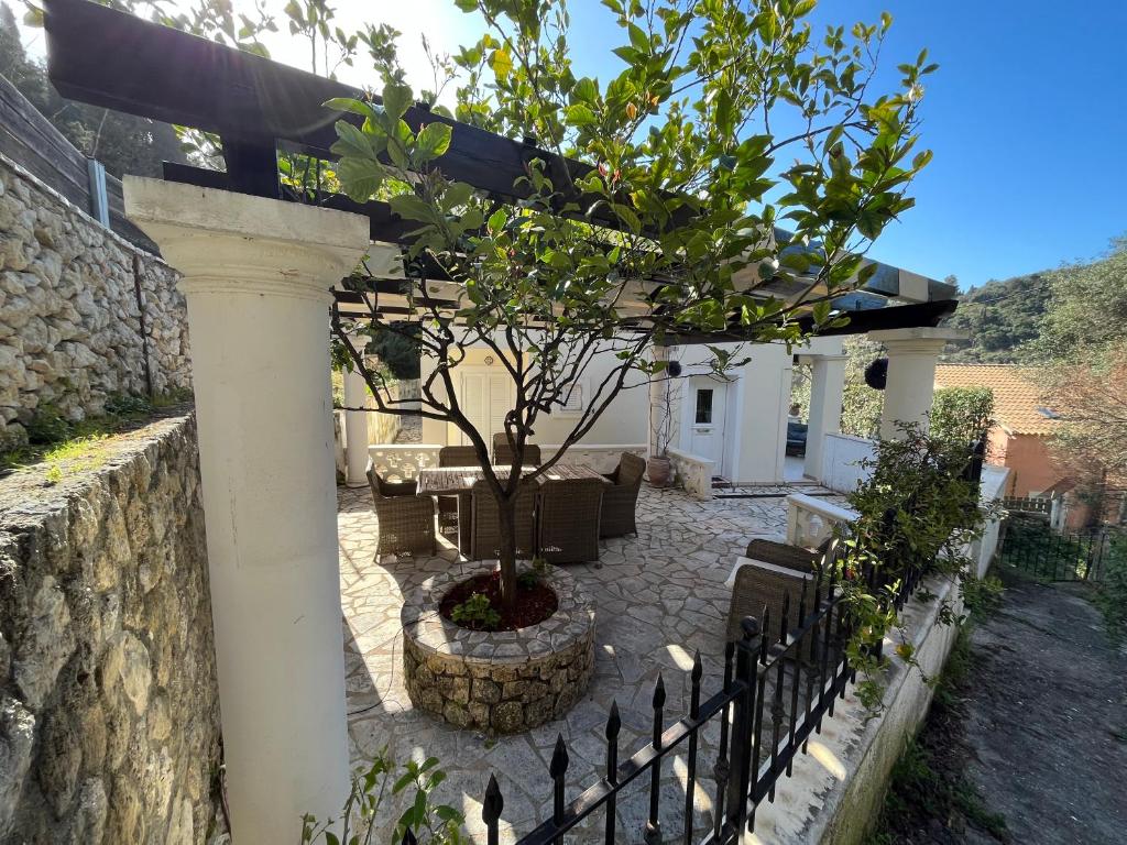 Villa Ampelaki 2 photo 1
