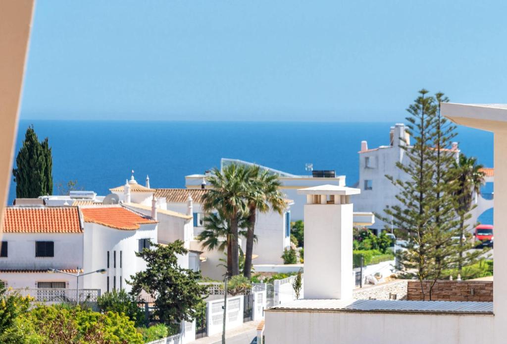Ocean view Apartment with 3 spacious Terraces, 2 Swimming pools & Tennis court photo 1