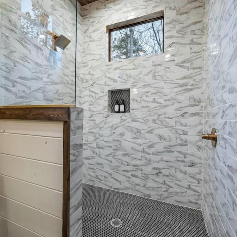 Haven Hideaway, New Luxury Cabin w/ hot tub and fire pit photo 4