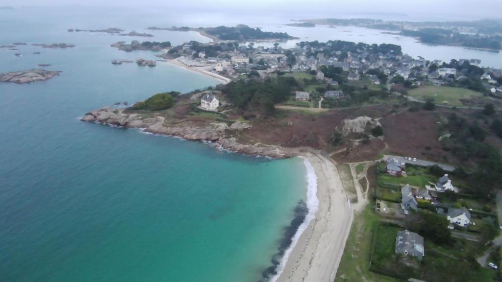 Studio Trégastel plage à 20 mètres photo 3