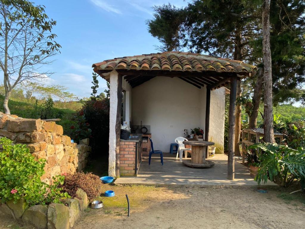 CASA CAMPESTRE VILLA CIPRES LOTE 16 MESA DE LOS SANTOS photo 3