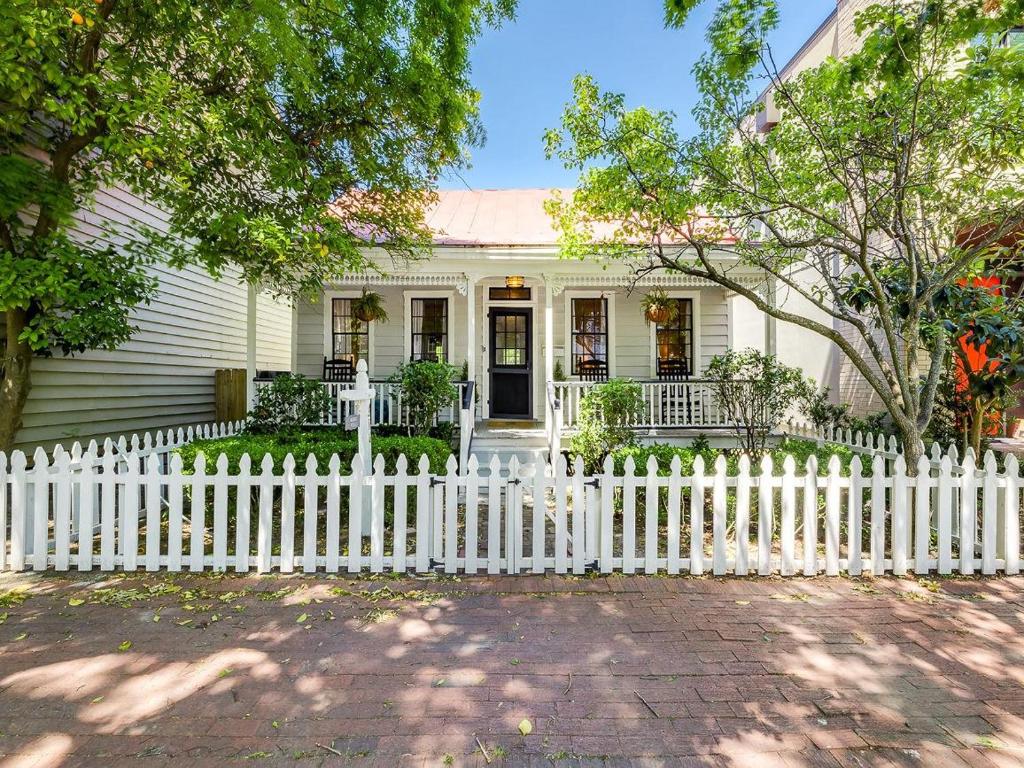 Waldburg Cottage image
