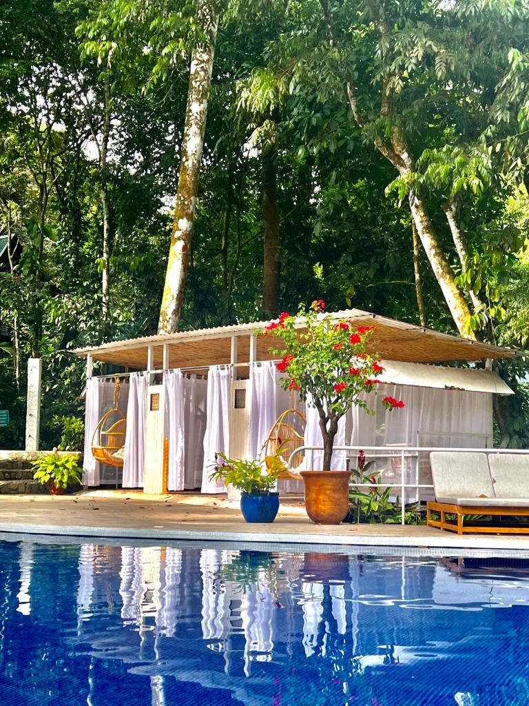 ECOTICA Boutique Hotel