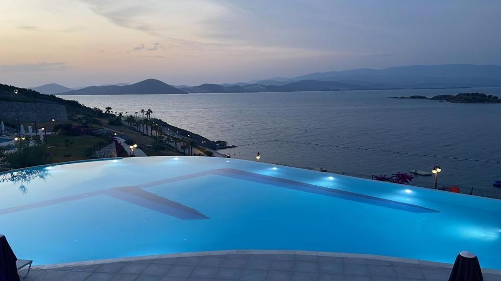 Dublex apartment with sea view, garden and private beach photo 3