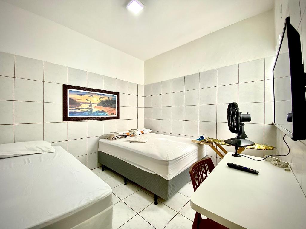 (202) Kitnet no centro wf
