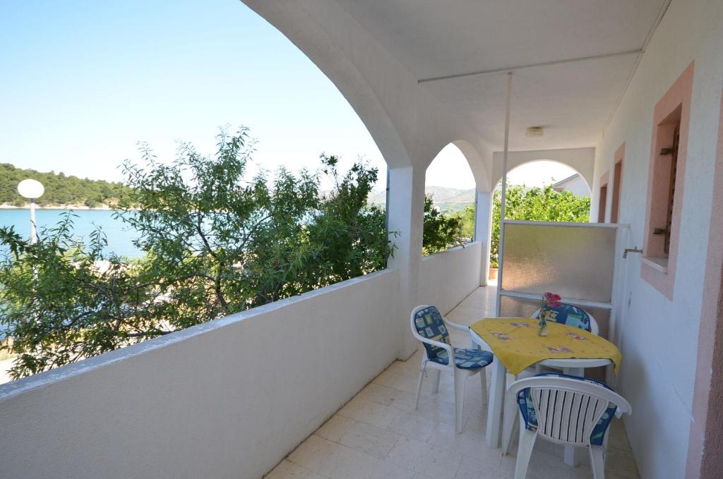 Apartments Zlatko photo 2
